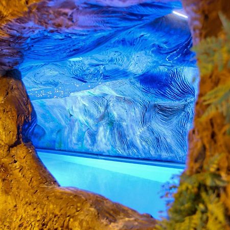Penzion Zbojnicky Halas Tisovec ภายนอก รูปภาพ