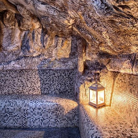 Penzion Zbojnicky Halas Tisovec ภายนอก รูปภาพ