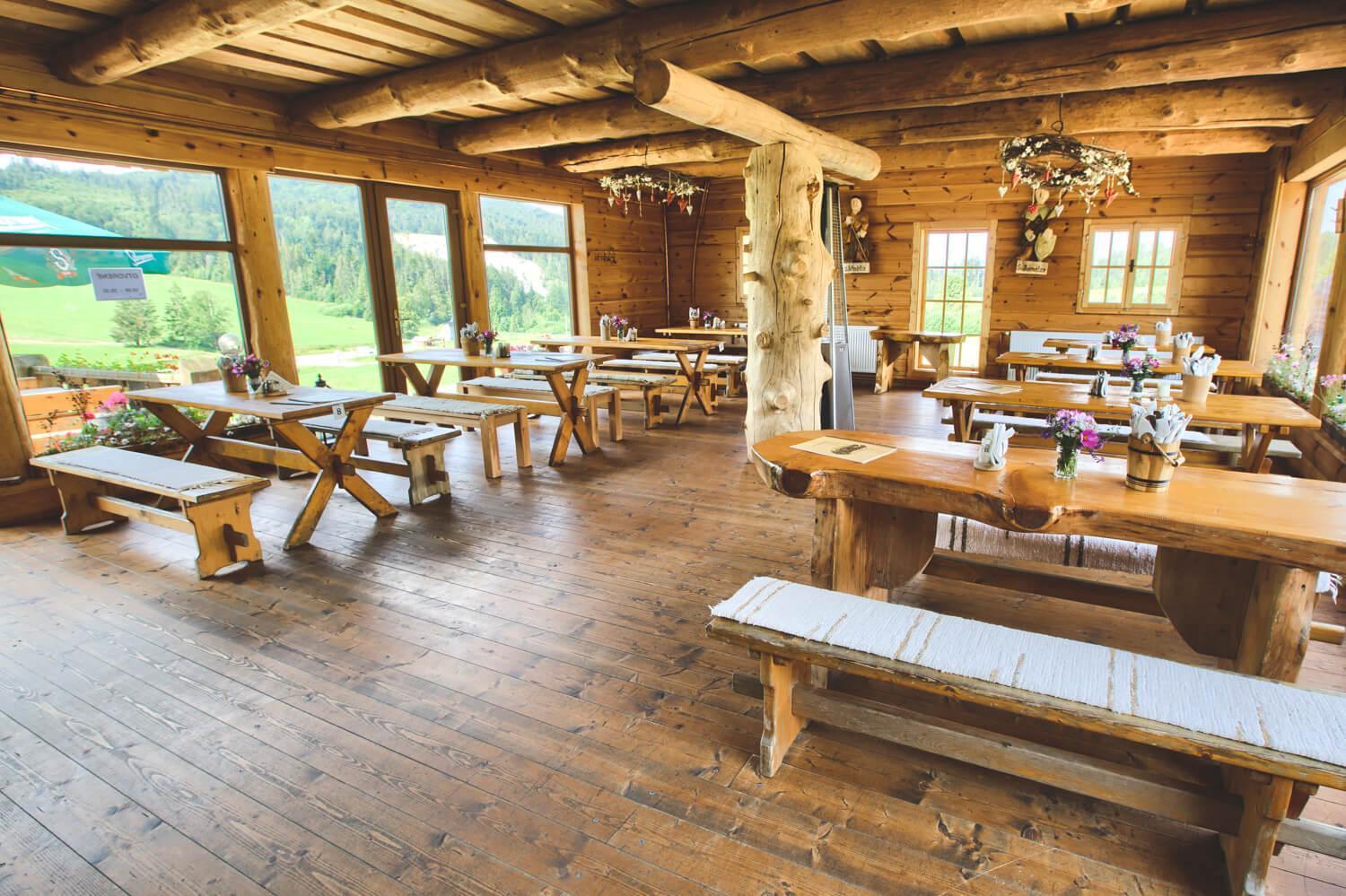 Penzion Zbojnicky Halas Tisovec ภายนอก รูปภาพ