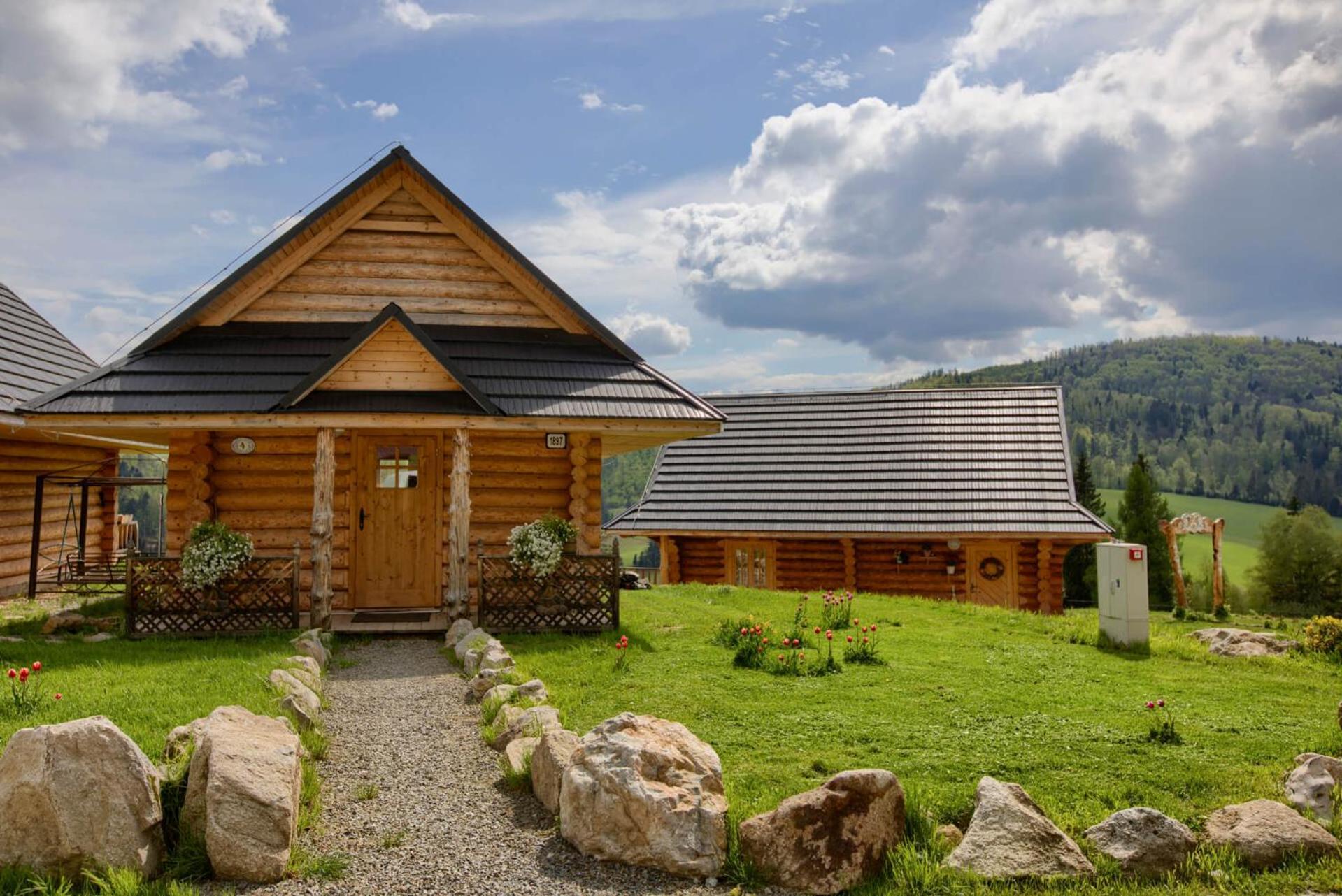 Penzion Zbojnicky Halas Tisovec ภายนอก รูปภาพ